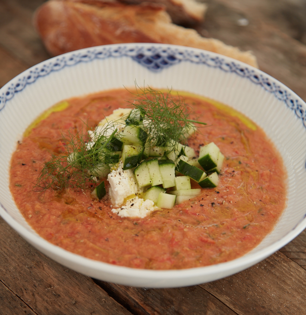 Gazpacho - kold tomatsuppe til undsætning i hedebølgen.